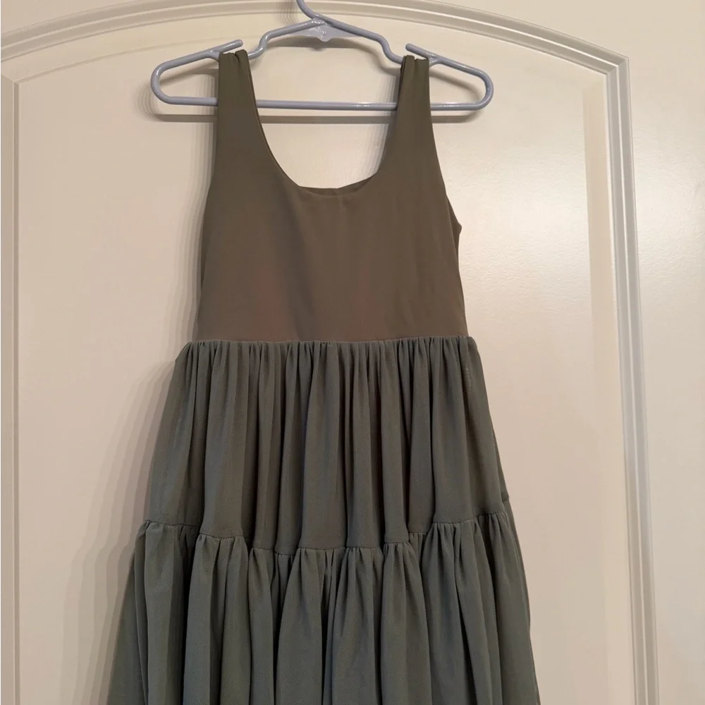 Adorable Disney Dress with Festive Accents - Picture 2 of 4